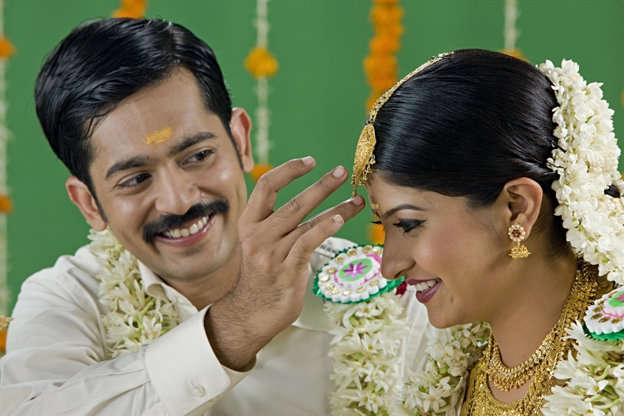 Traditional Gold Jewellery For Bride